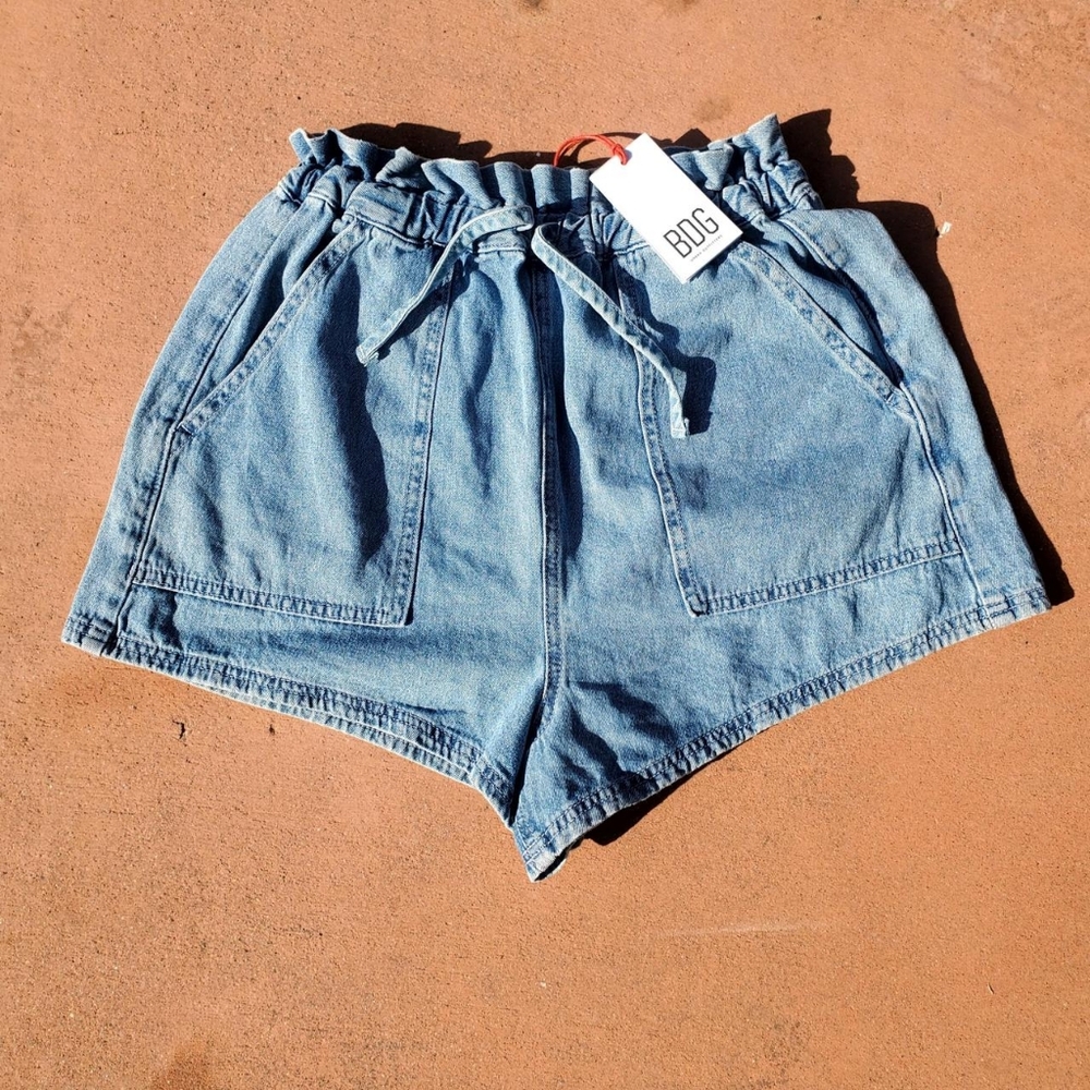 NWT Urban Outfitters BDG Jean Shorts!